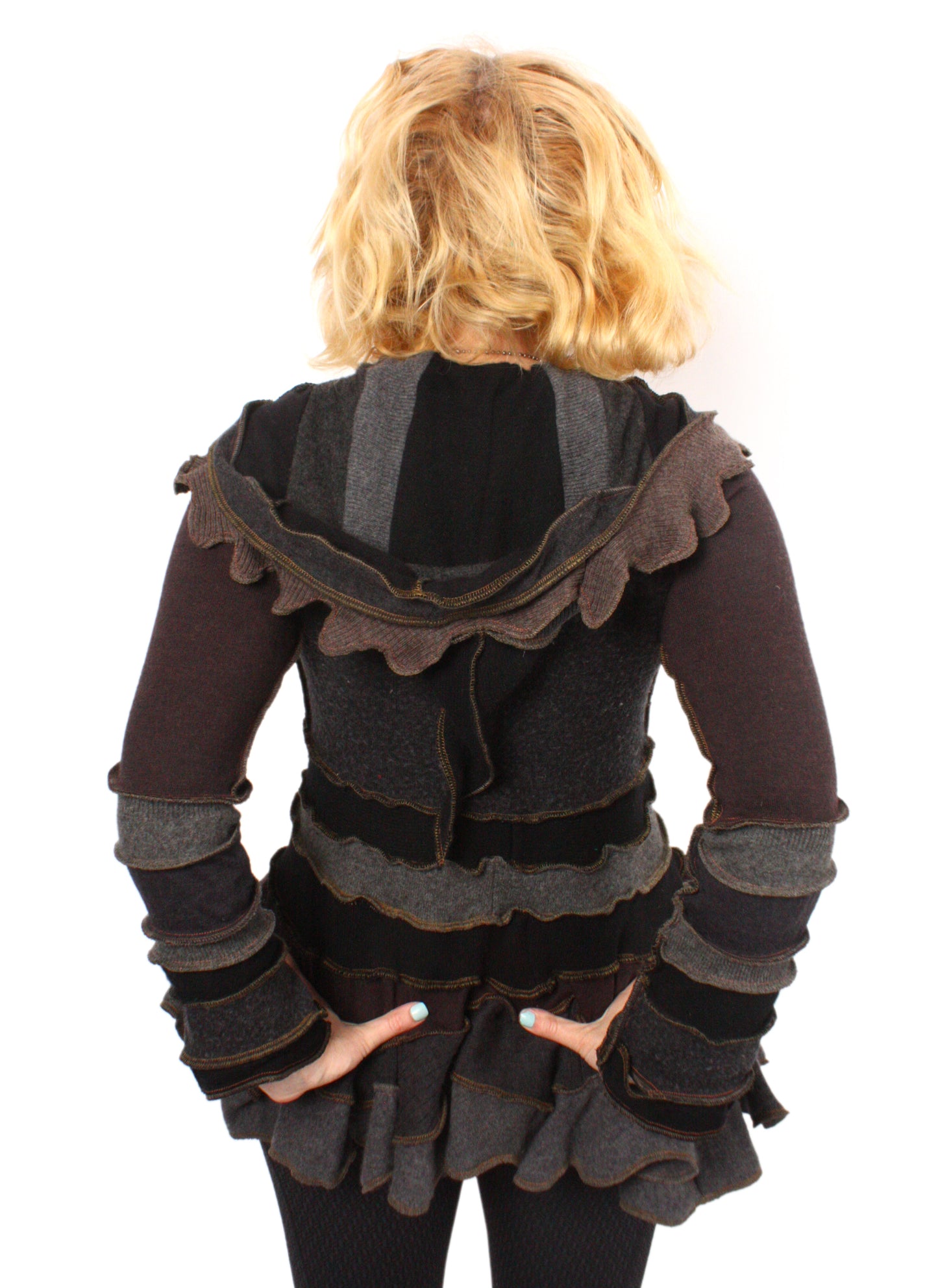 Divina DeCampo - MEDIUM LARGE