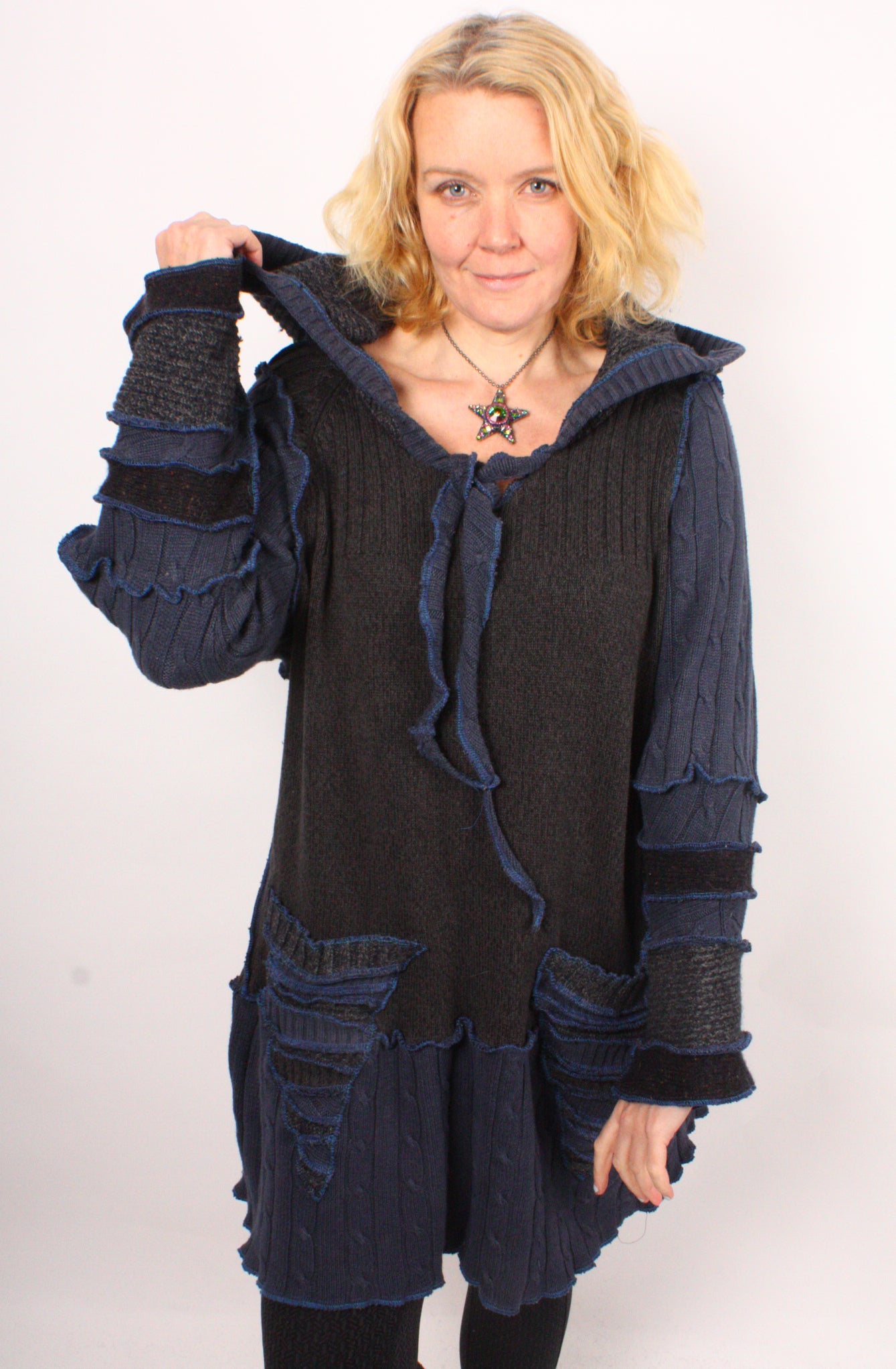 The Wolf Is Getting Married - XXXL - Extra-Long